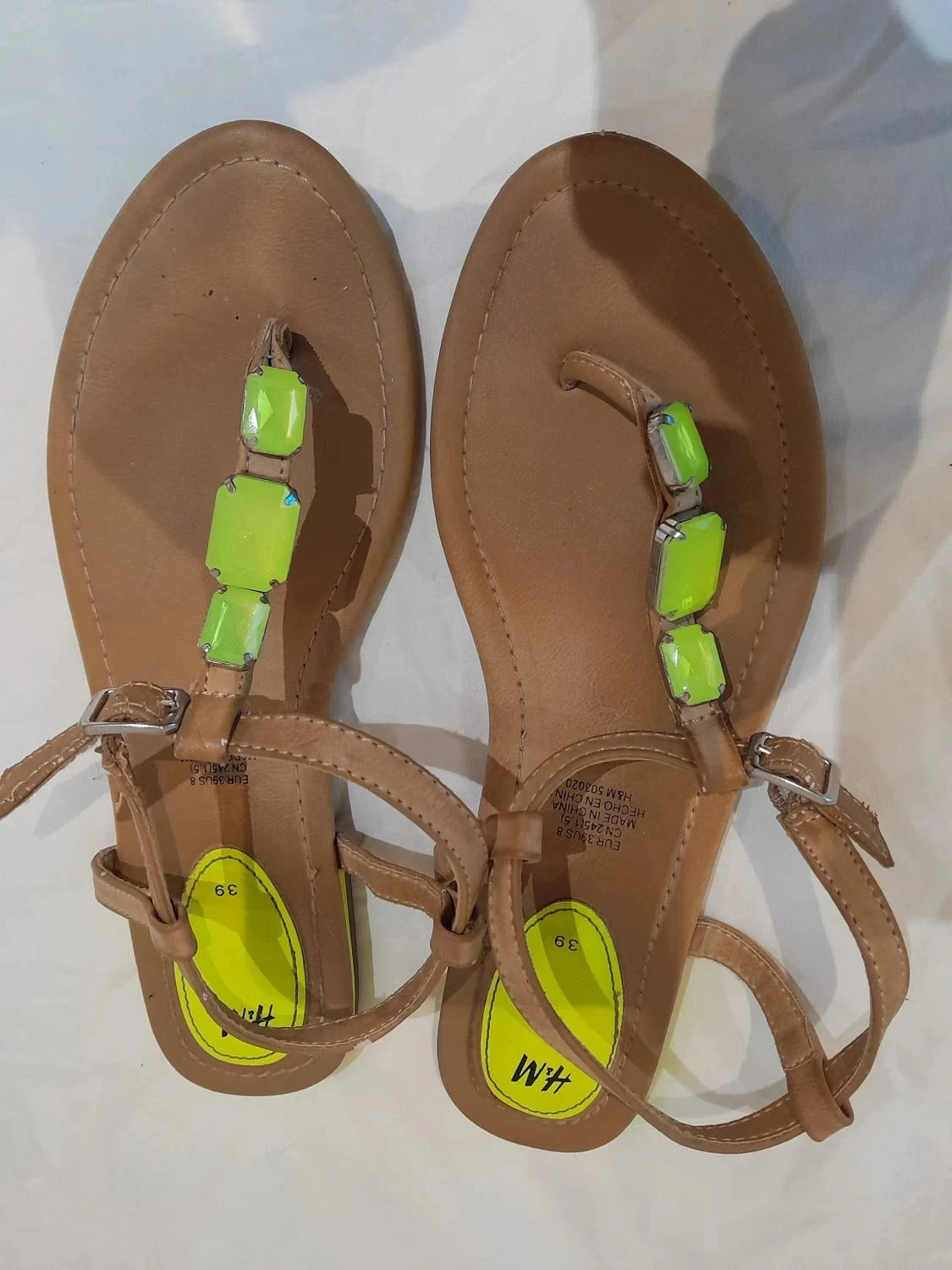 Sandales couleur jaune fluo, pointure 39, Marque H&M